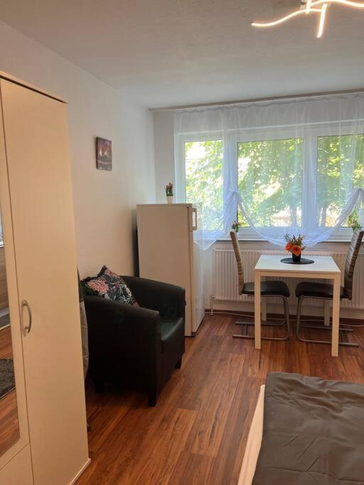 Apartment Am Stuttgarter Flughafen / Messe ไลน์เฟลเดิน-เอคเทอร์ดิงเงน ภายนอก รูปภาพ